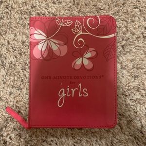 Daily Devotional Bible